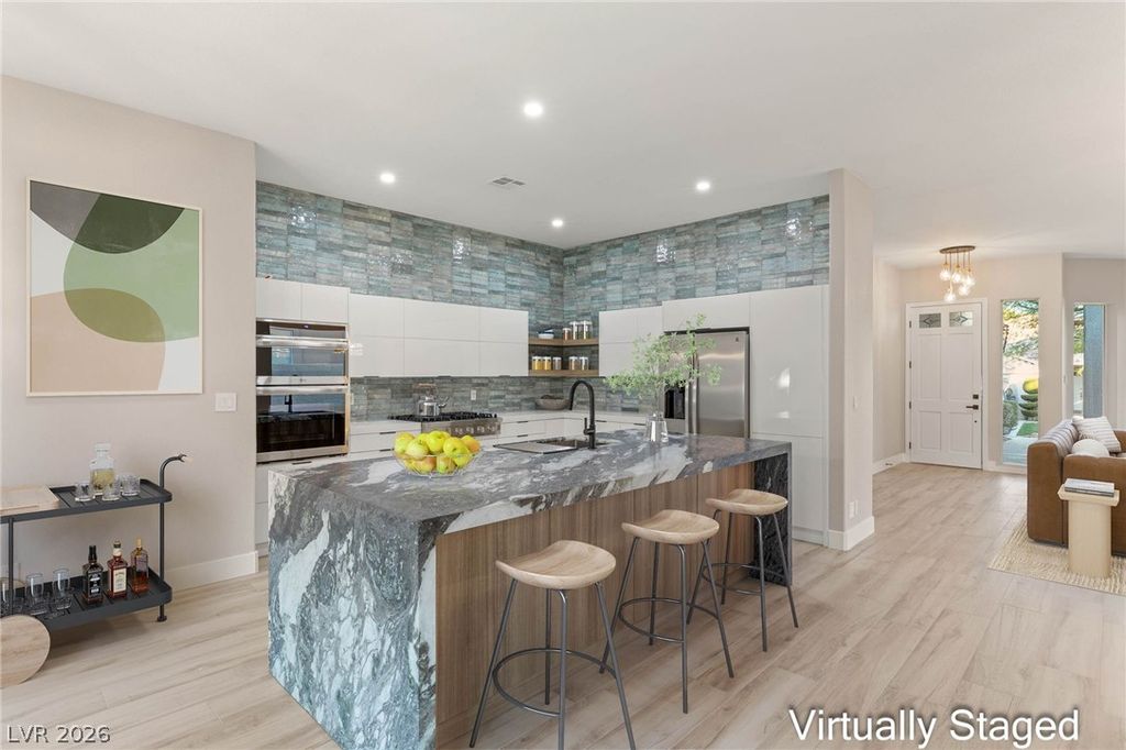 1605 Shadow Rock Drive, Las Vegas, NV 89117