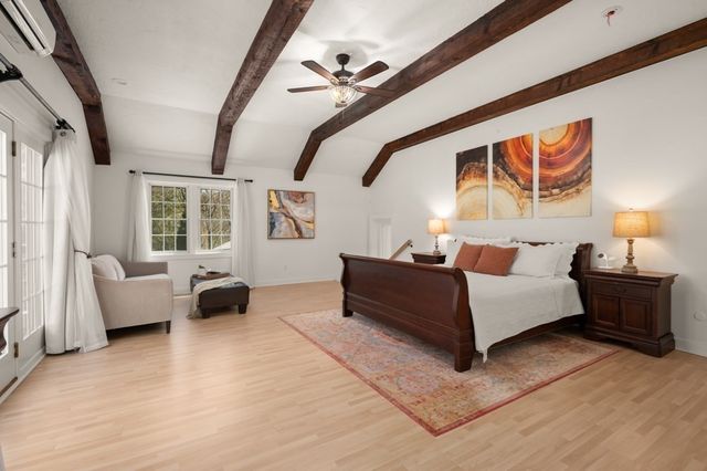 25 Pleasant St, Dover, MA 02030