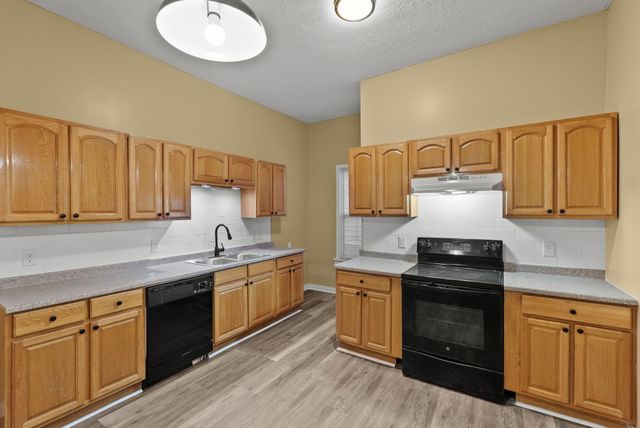216 N 2nd Street, Danville, KY 40422