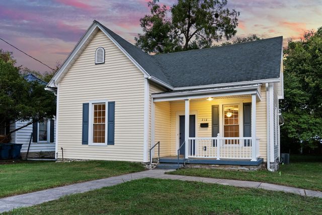 216 N 2nd Street, Danville, KY 40422
