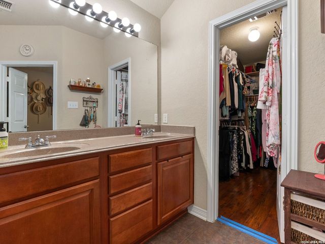 11935 Cheney Glen, San Antonio, TX 78254