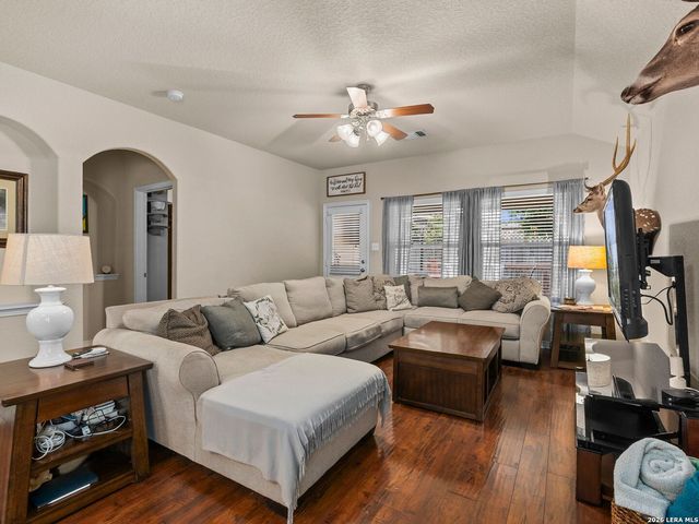 11935 Cheney Glen, San Antonio, TX 78254