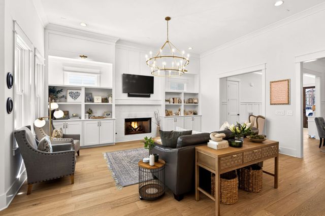 1232 Luckett Rd, Nashville, TN 37221