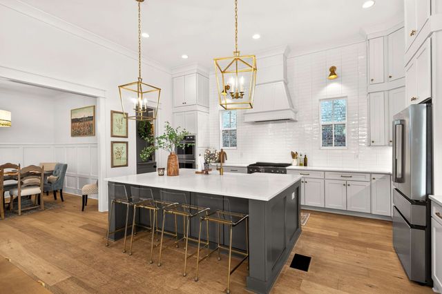 1232 Luckett Rd, Nashville, TN 37221