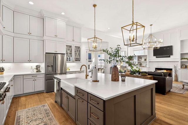 1232 Luckett Rd, Nashville, TN 37221