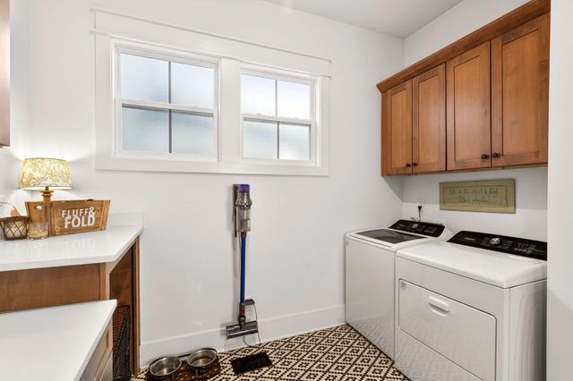 1232 Luckett Rd, Nashville, TN 37221