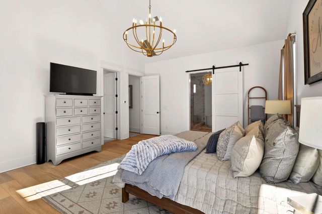 1232 Luckett Rd, Nashville, TN 37221