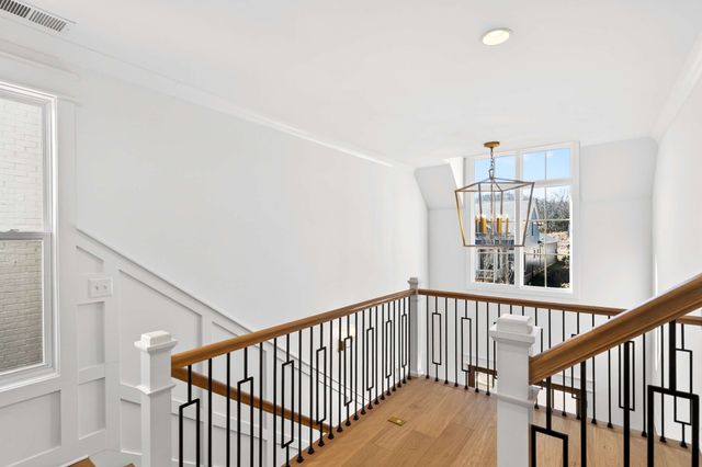 1232 Luckett Rd, Nashville, TN 37221