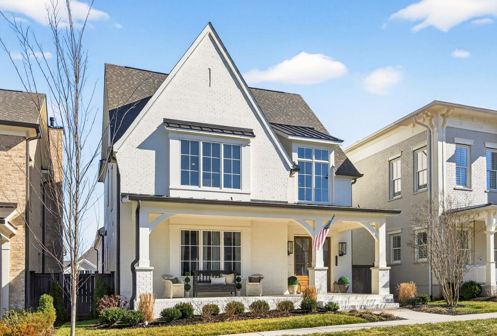 1232 Luckett Rd, Nashville, TN 37221