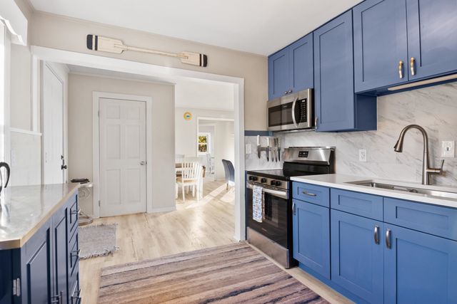 800 N St Joseph Street, Suttons Bay Twp, MI 49682