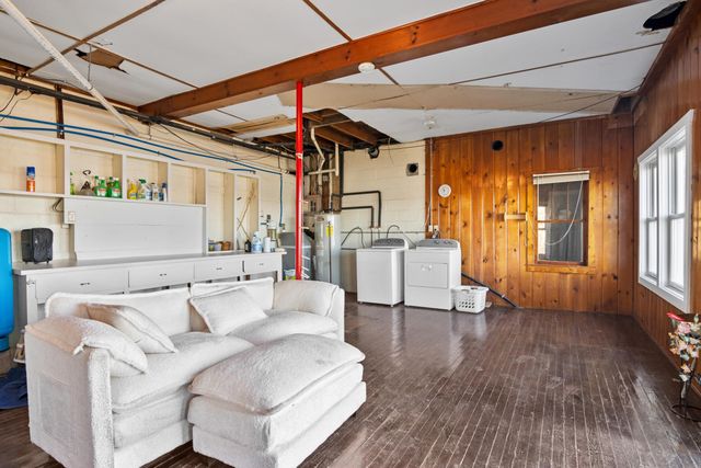 800 N St Joseph Street, Suttons Bay Twp, MI 49682