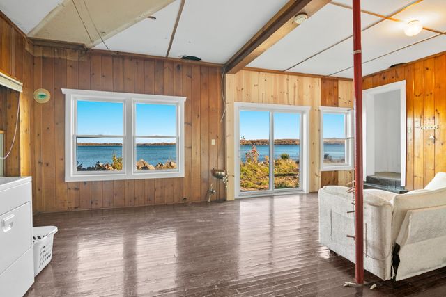 800 N St Joseph Street, Suttons Bay Twp, MI 49682