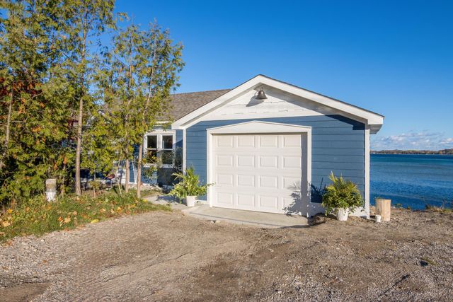 800 N St Joseph Street, Suttons Bay Twp, MI 49682