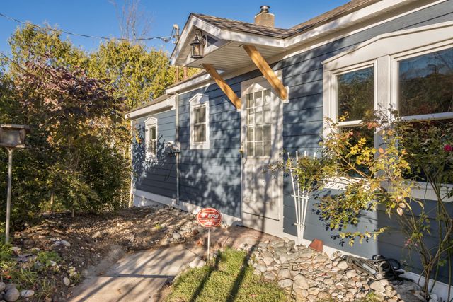 800 N St Joseph Street, Suttons Bay Twp, MI 49682