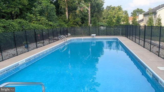 129 LAUREL DR, Enola, PA 17025