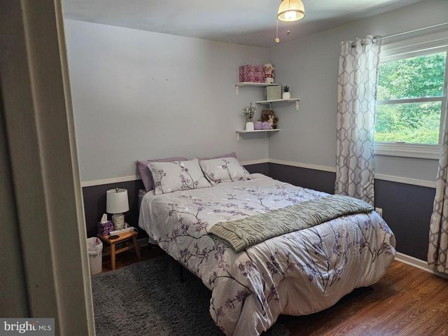 129 LAUREL DR, Enola, PA 17025