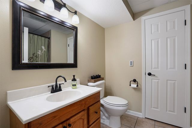 5440 Schweiker Drive, Pleasant Hill, IA 50327