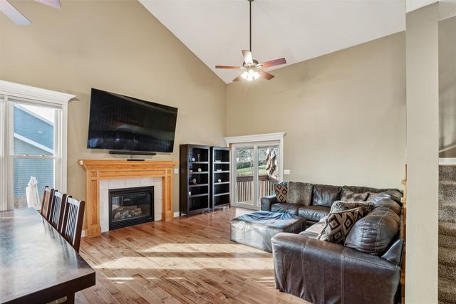 5440 Schweiker Drive, Pleasant Hill, IA 50327