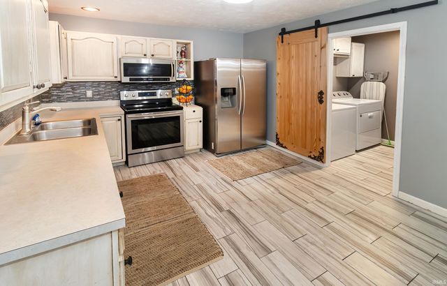 12901 Kenai Drive, Evansville, IN 47725