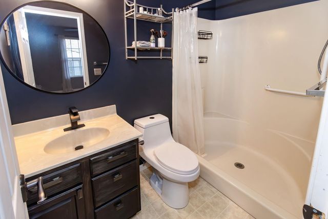 12901 Kenai Drive, Evansville, IN 47725