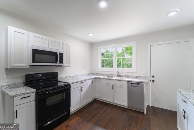 418 Lamb Road, Moreland, GA 30259