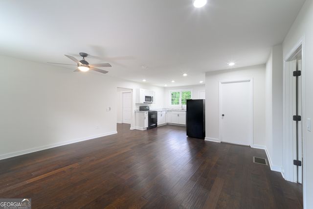 418 Lamb Road, Moreland, GA 30259