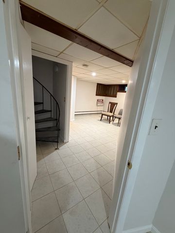 251 Newport Ave, Quincy, MA 02170