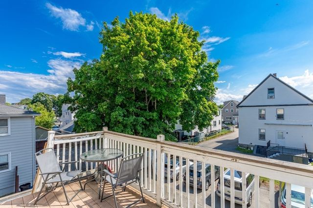 251 Newport Ave, Quincy, MA 02170