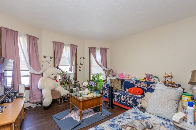 251 Newport Ave, Quincy, MA 02170