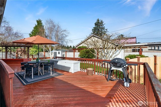 318 W Marcy Avenue, Montesano, WA 98563