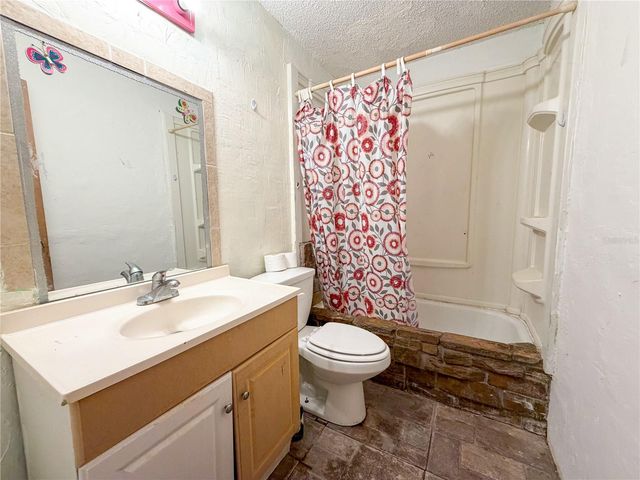 308 CENTRAL AVENUE, Frostproof, FL 33843