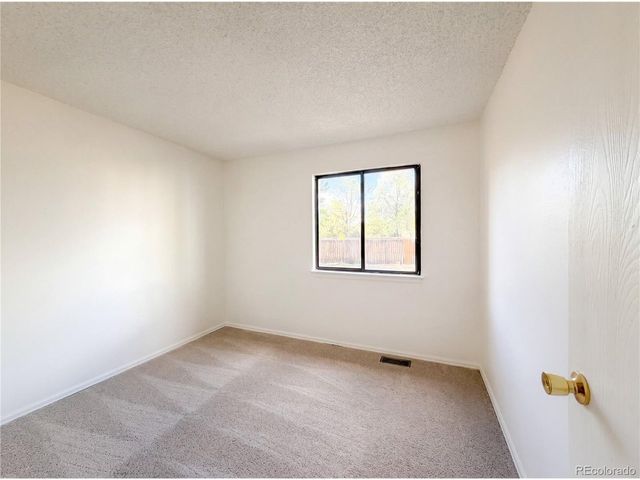 1912 24th Ave, Longmont, CO 80501