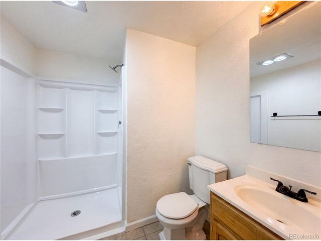 1912 24th Ave, Longmont, CO 80501