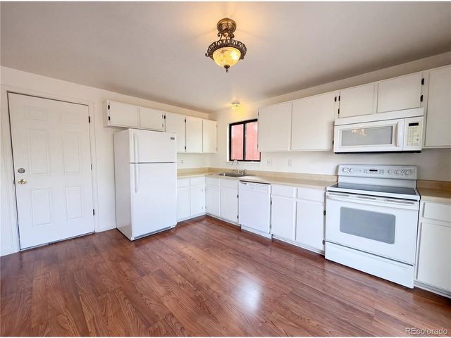 1912 24th Ave, Longmont, CO 80501