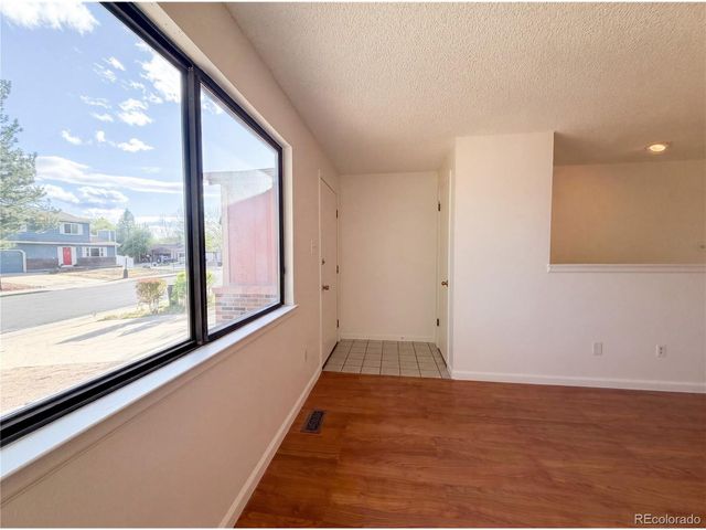 1912 24th Ave, Longmont, CO 80501