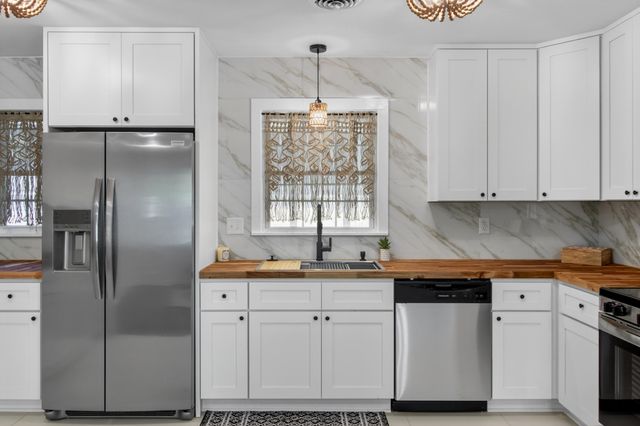 106 Benton Street, Goose Creek, SC 29445