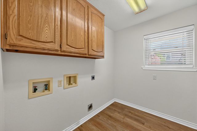 3800 Snow Creek Drive, Fort Worth, TX 76008