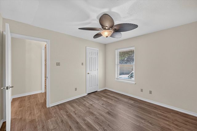 3800 Snow Creek Drive, Fort Worth, TX 76008