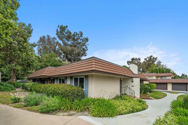 4220 Collwood Ln, San Diego, CA 92115