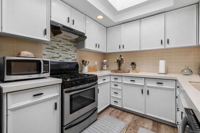 4220 Collwood Ln, San Diego, CA 92115