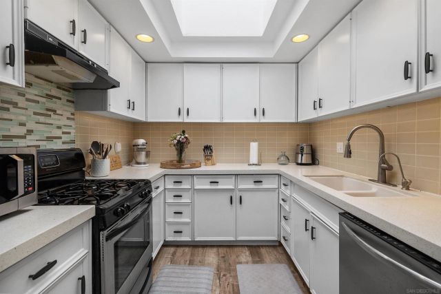 4220 Collwood Ln, San Diego, CA 92115