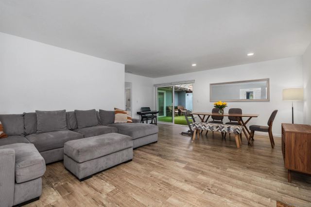 4220 Collwood Ln, San Diego, CA 92115