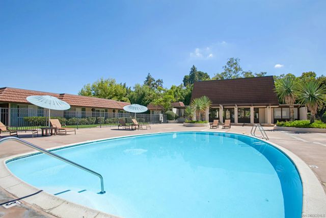 4220 Collwood Ln, San Diego, CA 92115