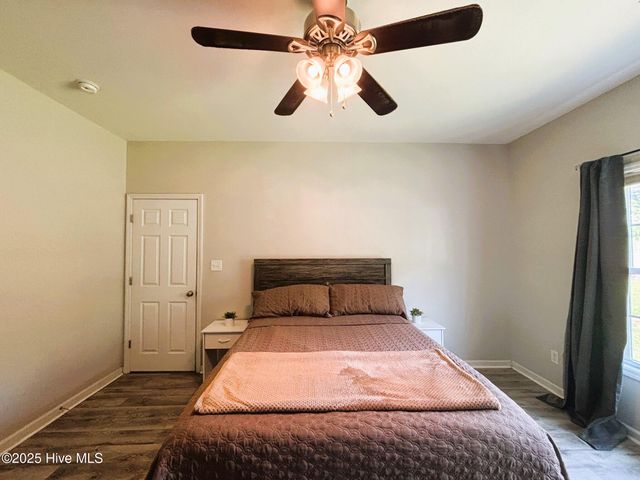 107 Lilac Lane, Richlands, NC 28574