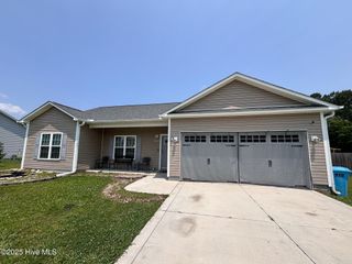 107 Lilac Lane, Richlands, NC 28574
