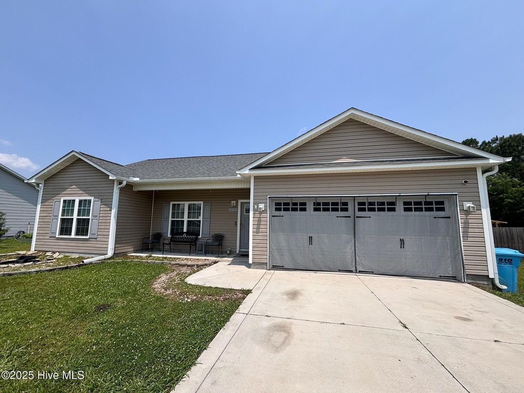 107 Lilac Lane, Richlands, NC 28574