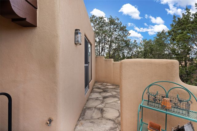 1388 Camino Corto, Santa Fe, NM 87501