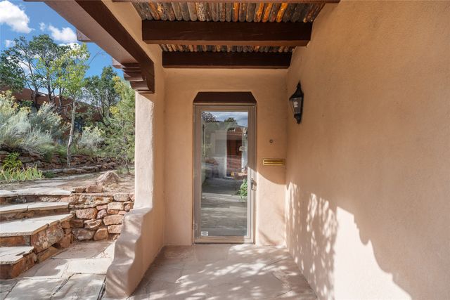 1388 Camino Corto, Santa Fe, NM 87501