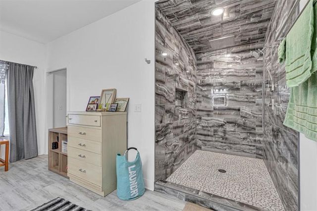 8944 Southpoint Drive, Richmond, MO 64085