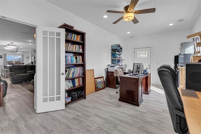 8944 Southpoint Drive, Richmond, MO 64085